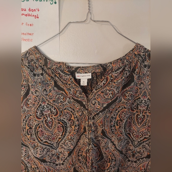 Liz Claiborne EUC Sleeveless Paisley print top for women. Perfect for warm days! - Picture 4 of 6